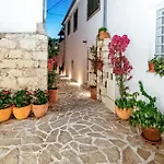Lovely In With Wi-fi * פאקוסטאן