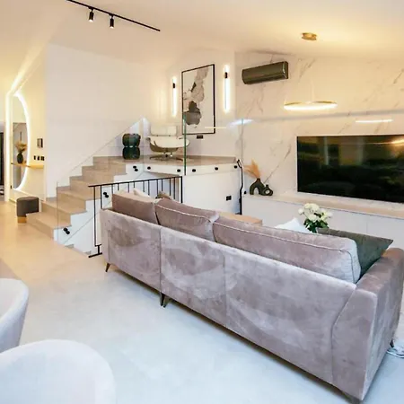 Lovely Apartment In Pakostane With House Sea View Apartment *