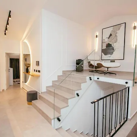 Lovely Apartment In Pakostane With House Sea View Pakoštane