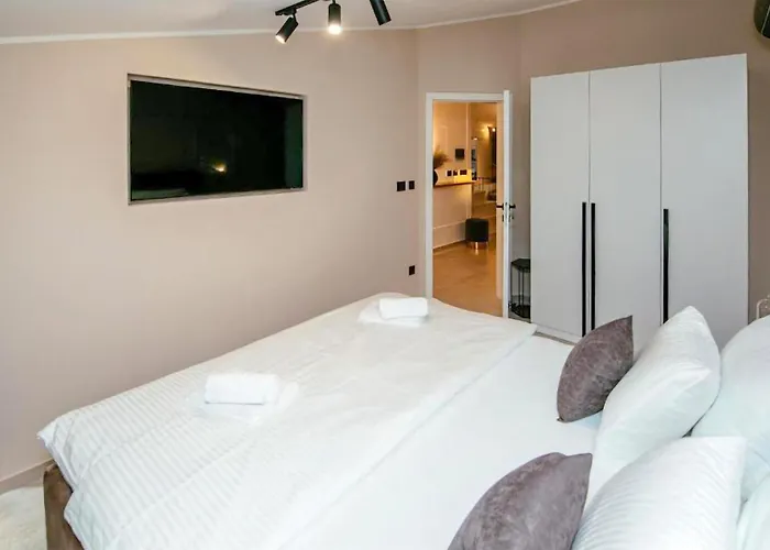 Apartman Lovely In With Wi-fi *